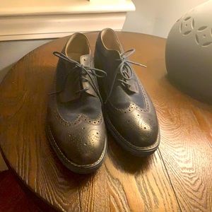 Clarks men’s blue suede wing tip Oxford shoe